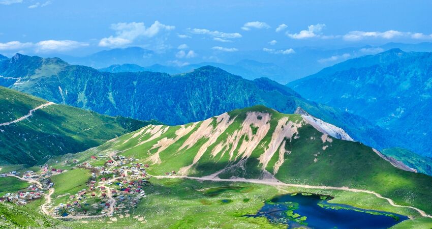 Bulutlara Dokunan Laz Yaylaları Turu