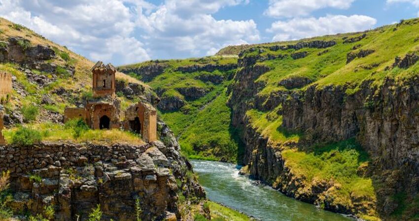 Ankara Çıkışlı Uçaklı Kars Borjomi Tiflis Batum Turu