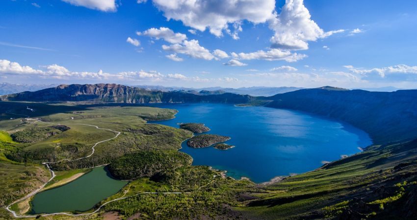 İstanbul Çıkışlı Uçaklı Van Doğubayazıt Bitlis Hizan Bahçesaray Turu