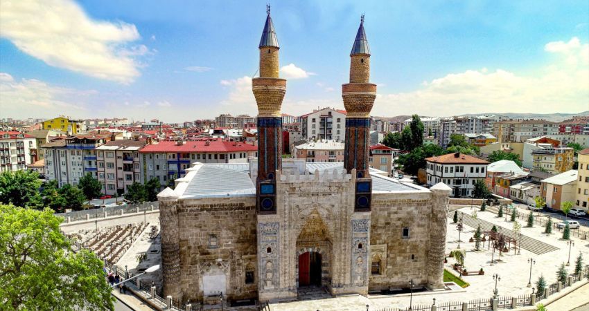 Ankara Çıkışlı Doğu Anadolu Turu (7 Gece 8 Gün)