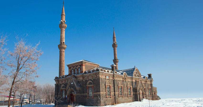 Yılbaşı Özel Turistik Doğu Ekspresi ile Kars Turu (Uçak Gidiş - Tren Dönüş)