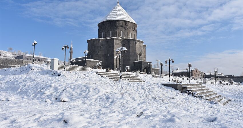 Yılbaşı Özel Turistik Doğu Ekspresi ile Kars Turu (Uçak Gidiş - Tren Dönüş)