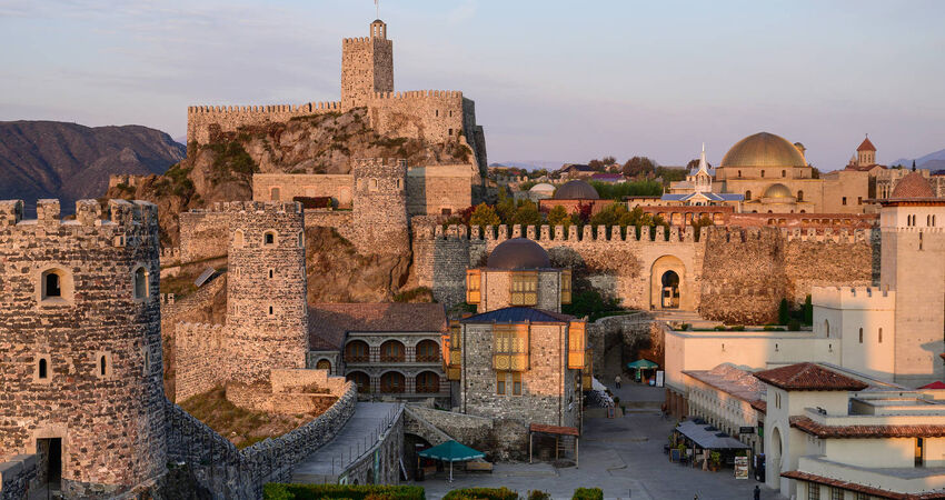 Ankara Çıkışlı Yılbaşı Özel Uçaklı Tiflis Batum Turu