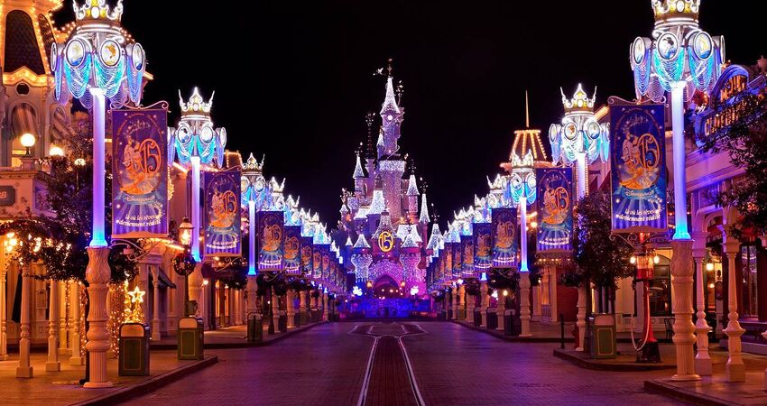 Ankara Çıkışlı Paris Disneyland Turu 