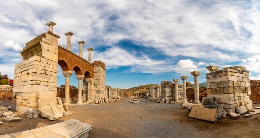 Ankara Çıkışlı Efes'de Bir Gece Urla'da Bağ Bozumu Turu