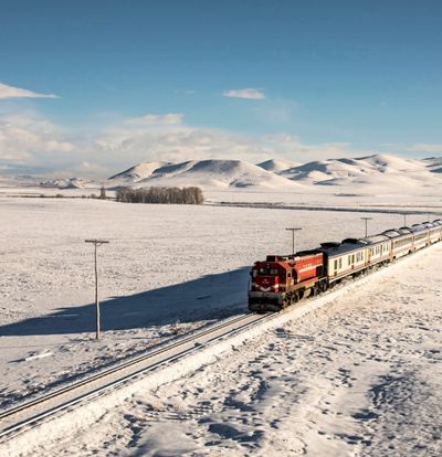 İzmir Çıkışlı Turistik Doğu Ekspresi ile Kars Turu (Tren Gidiş - Uçak Dönüş)