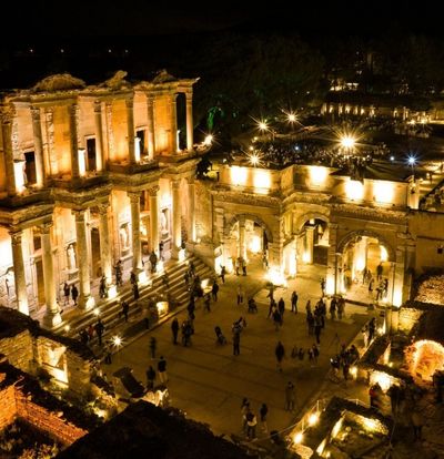 Ankara Çıkışlı Efes'de Bir Gece Urla'da Bağ Bozumu Turu